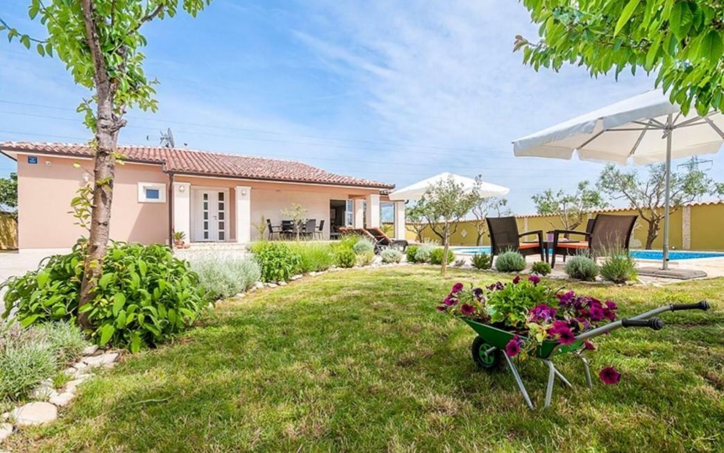 Villa Zafirah Pola Esterno foto